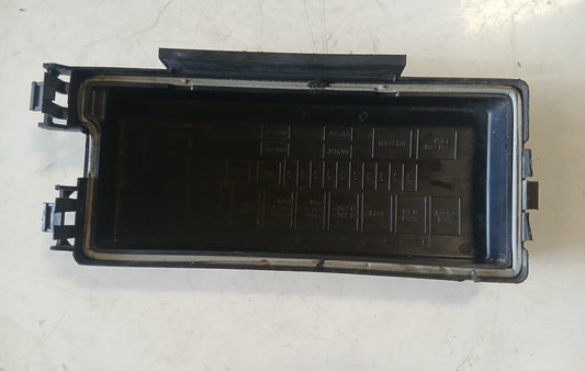 Tapa Fusilera Interna Jeep Liberty KJ 2002 2006