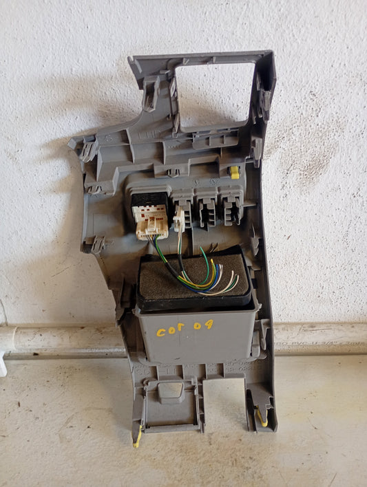 Moldura Volante Inferior Toyota Corolla 2009