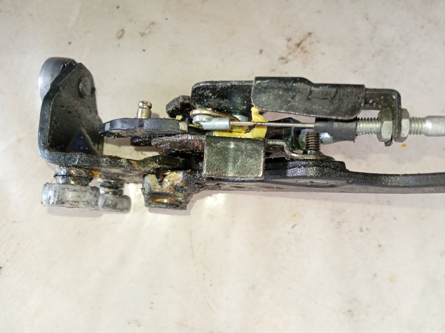 Bisagra Inferior Puerta Trasera Izq Honda Odyssey 2006 2010