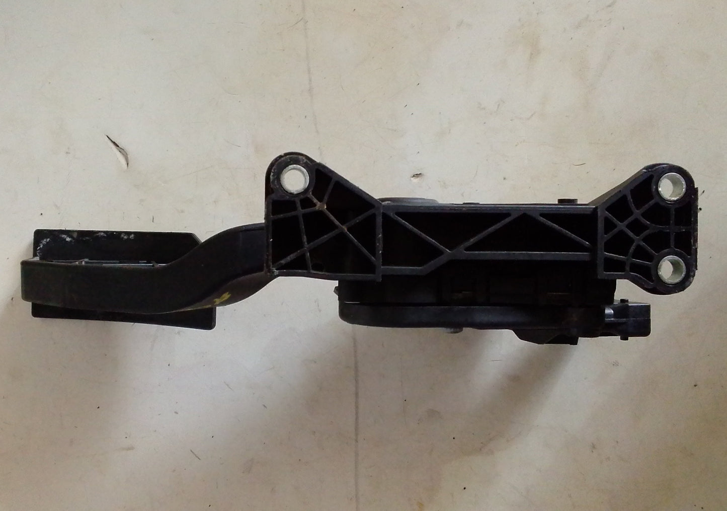 Pedal Acelerador Nissan Almera