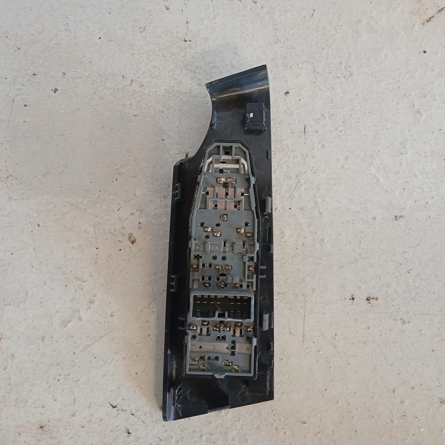 Mando Eleva Vidrio Principal Chevrolet Aveo 2011 2014