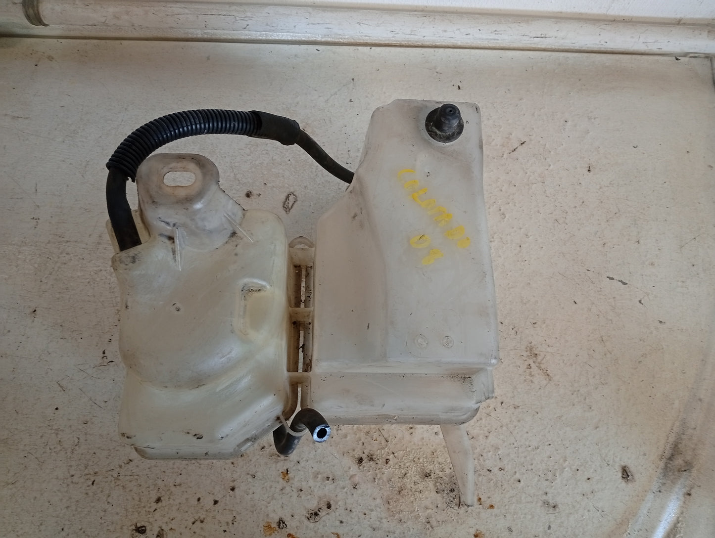 Envase Deposito Agua limpiaparabrisas Radiador Chevrolet Colorado 2008