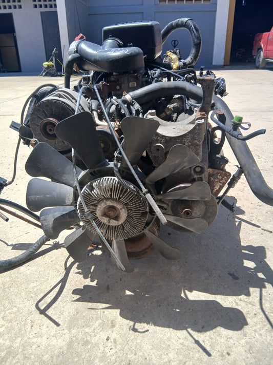 Motor GMC Suburban Vortec 5.7 Tapa Rayada 1996 2002