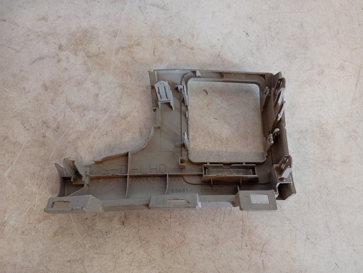 Moldura Rejilla Lateral Corolla 2009 2014