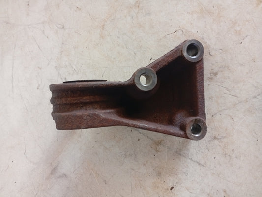 Base Soporte Tripoide Mazda3
