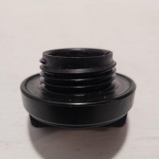 Tapa Aceite Motor Toyota Yaris Corolla Camry