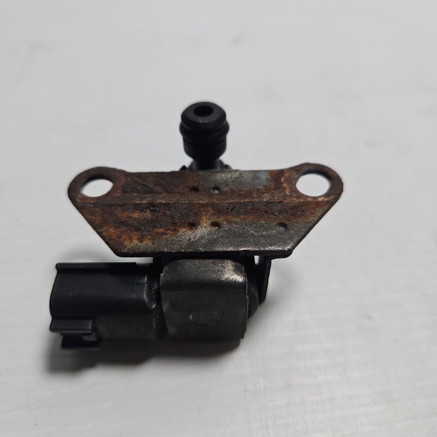 Selenoide Nissan Sentra B16