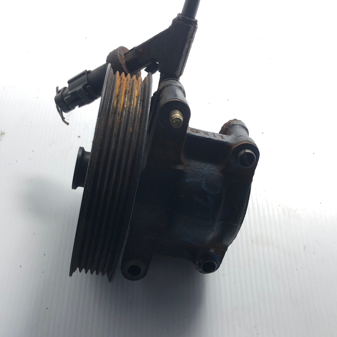 Bomba Direccion Mazda3 Original