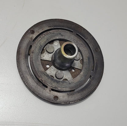 Tapa Crochera Compresor Nissan Sentra B15
