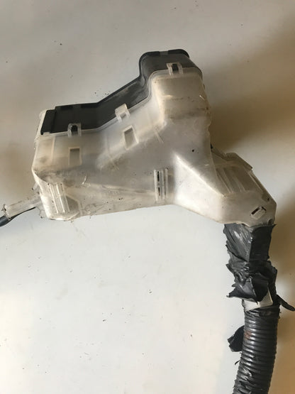 Fusilera Externa Motor Nissan Sentra B15 2001 2008 1.8