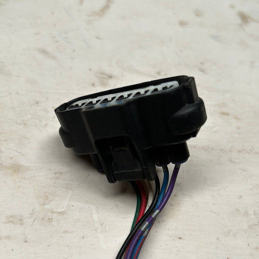 Conector Cuerpo Aceleracion Nissan Sentra B16