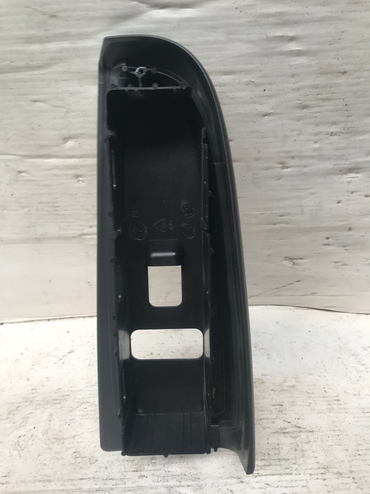 Embellecedor Mando Vidrio Chevrolet Silverado 2003 2006