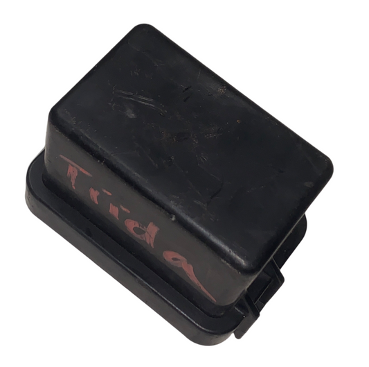 Tapa Mini Fusilera Nissan Tiida