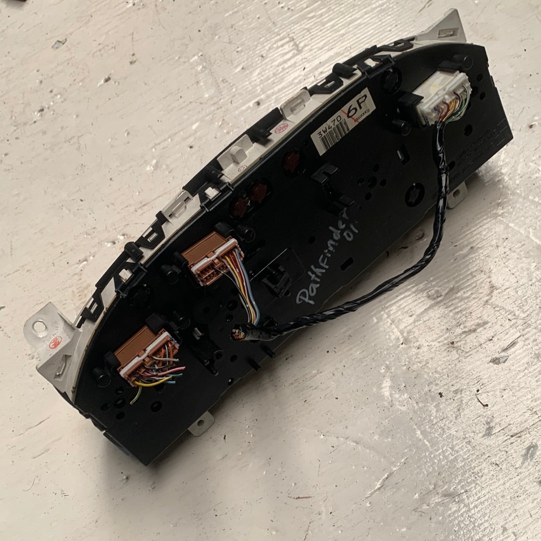 Cluster Nissan Pathfinder Maxima 2001