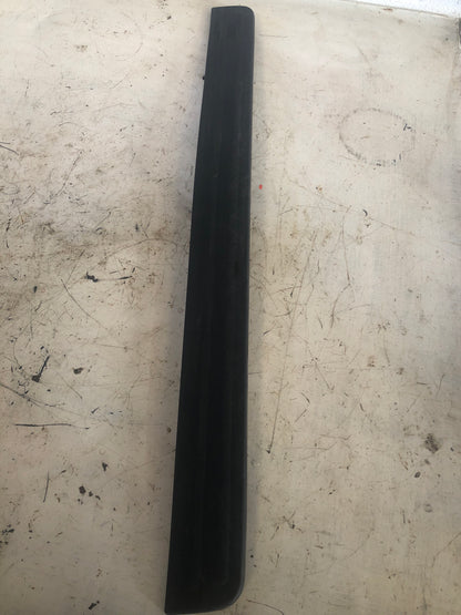 Posa Pie Delantero Nissan Tiida Compuerta