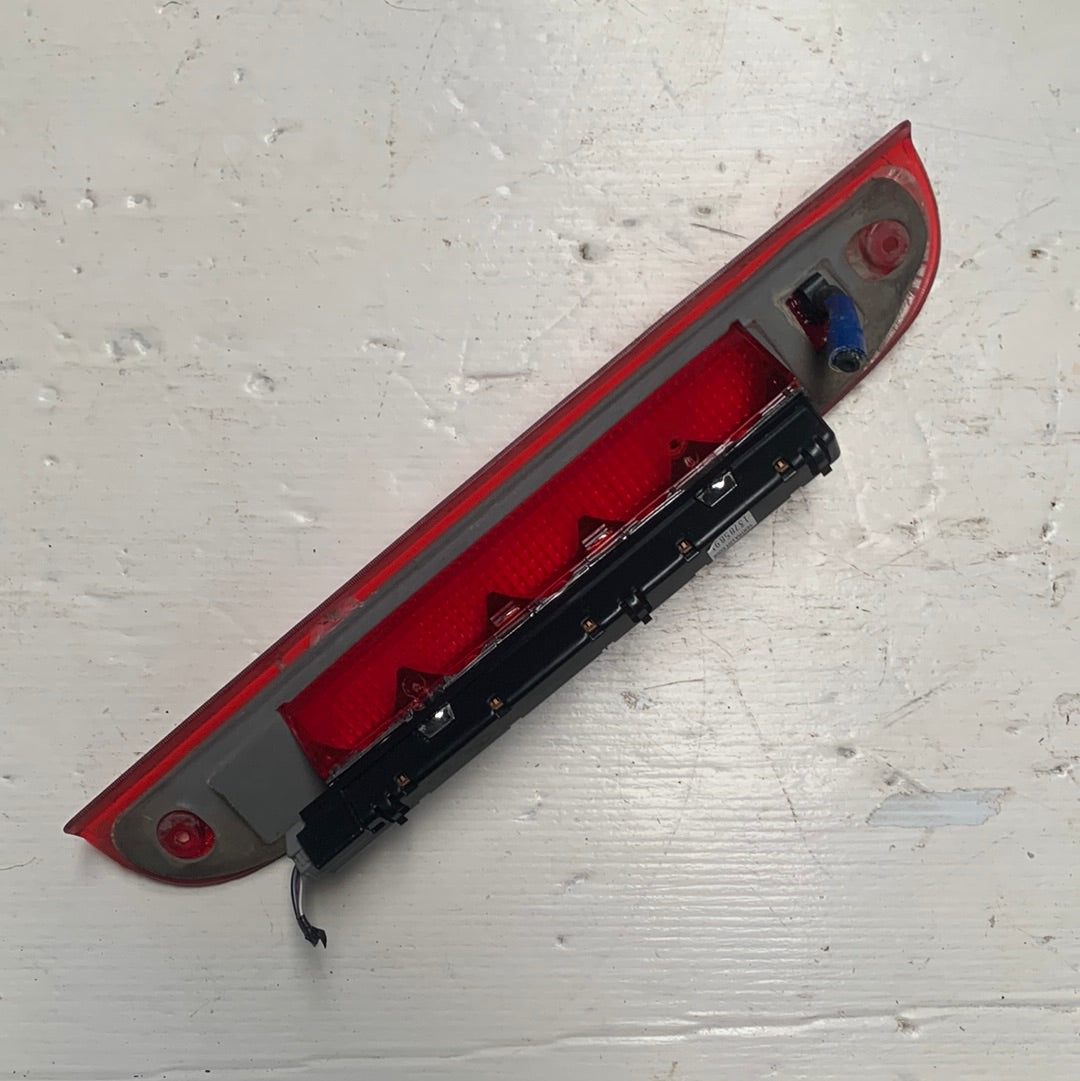 Stop Compuerta Ford Explorer Eddie Bauer 2002 2010