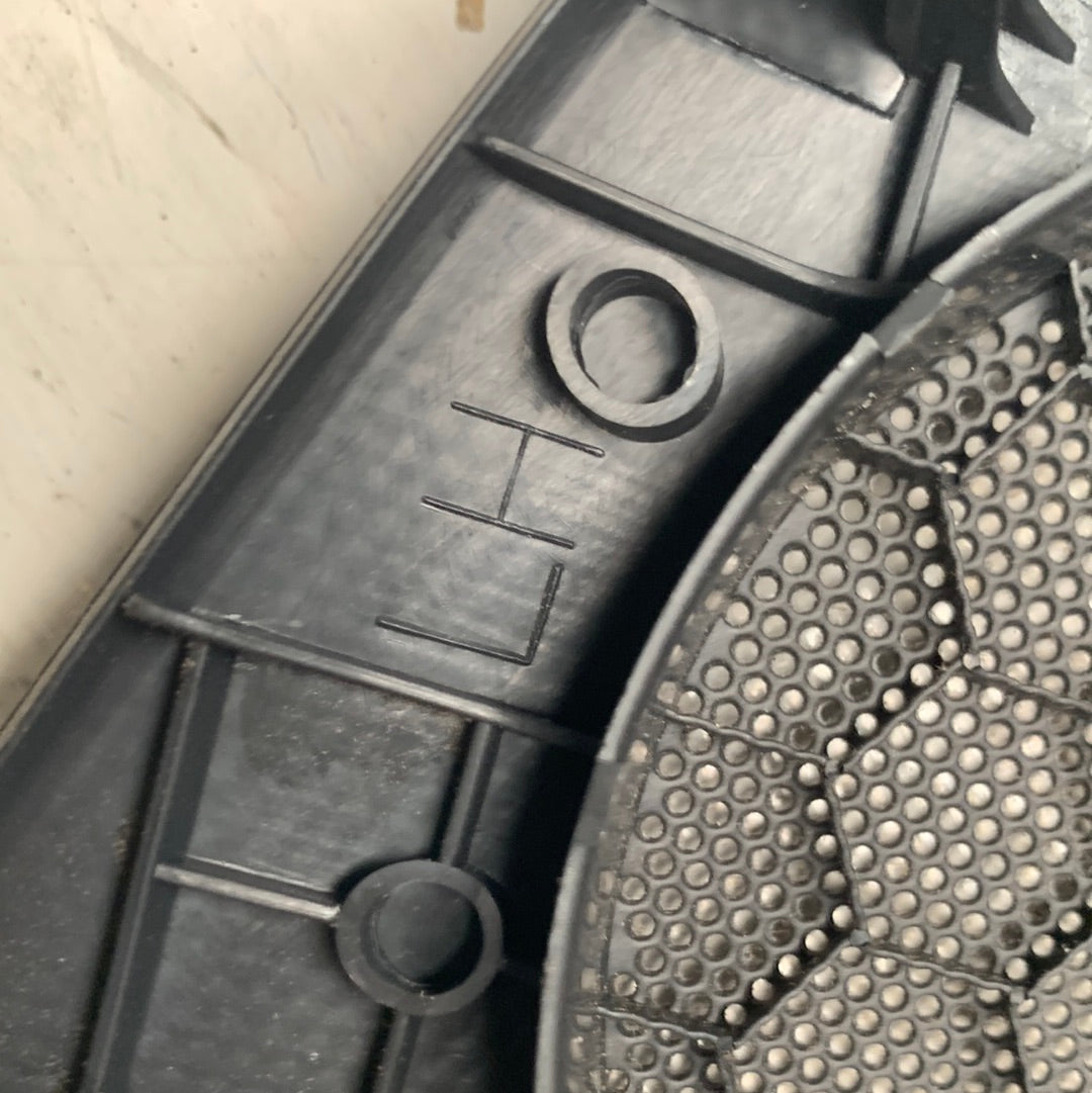 Tapa Corneta Tablero Toyota Yaris 2000 2005