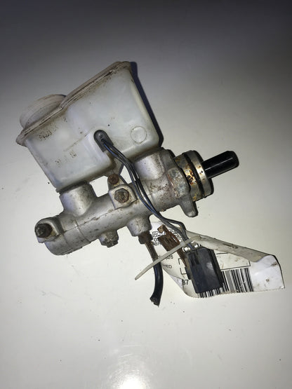 Bomba De Freno Mazda 626