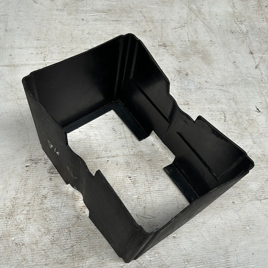 Tapa Base Bateria Nissan Sentra B16 2007 2012