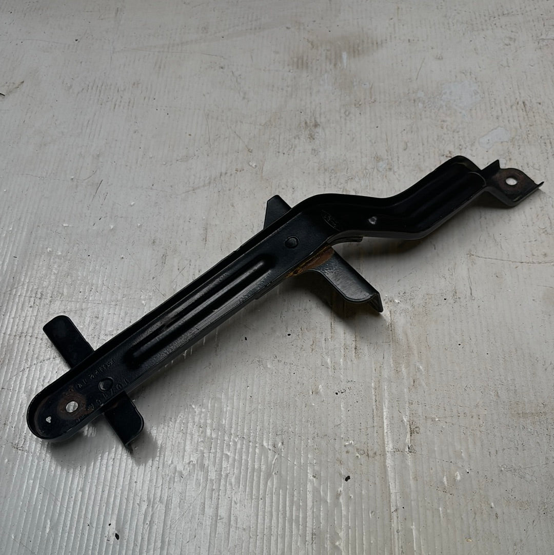 Base Marco Sujeta Batería Ford Explorer 2011 2016