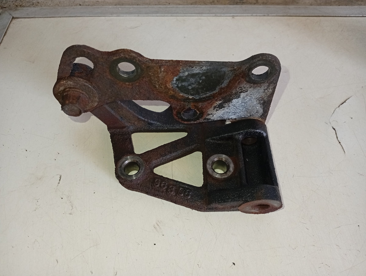 Base Soporte Bomba Direccion Camry 2.2 1992 1996