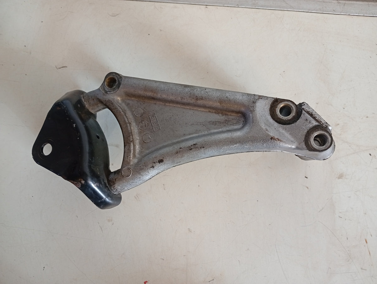 Base Motor Derecho Toyota Camry 2.2 1992 1996