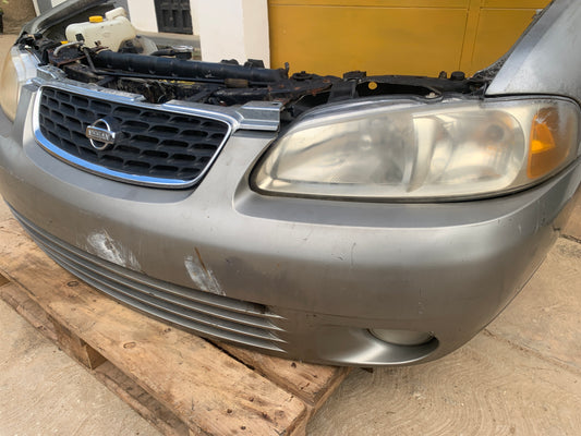 Clip Nissan Sentra B15 2001 2004