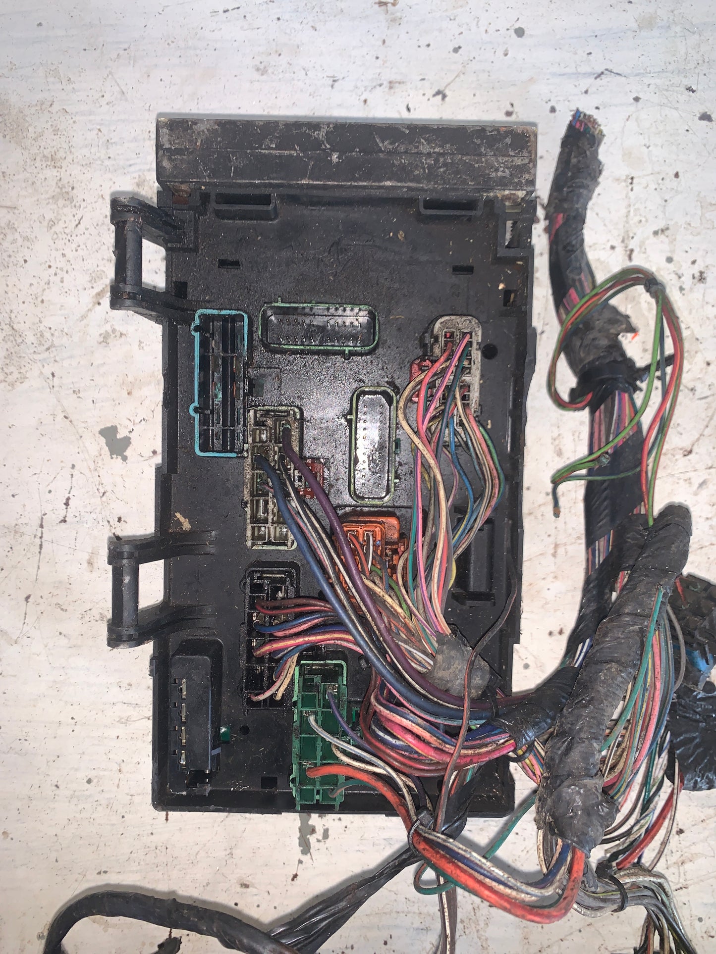 Fusilera Chevrolet Sunfire Cavalier 1995 2001 Tapa Lisa