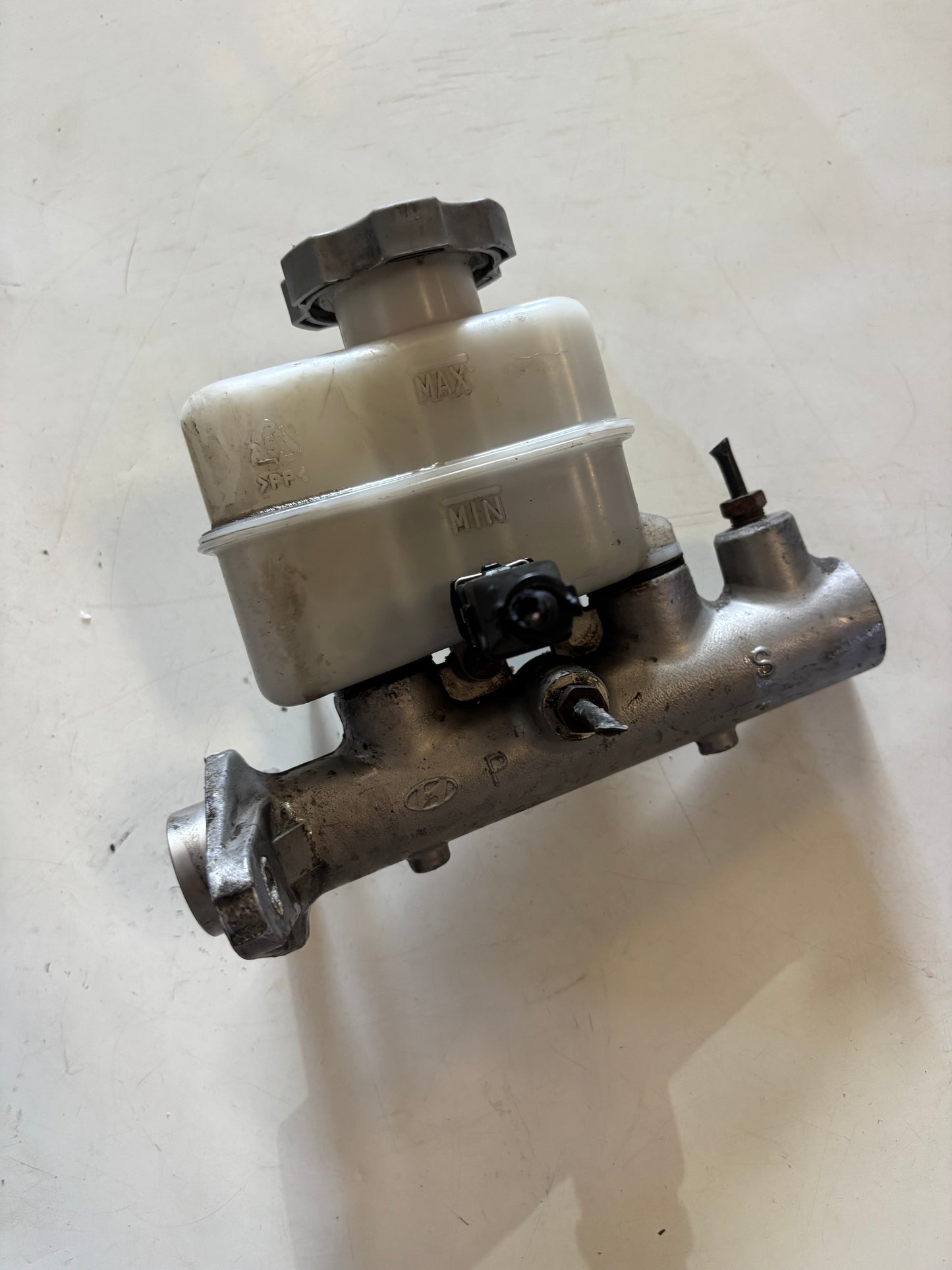 Bomba De Freno Hyundai Santa Fe 2.7 2001 2006