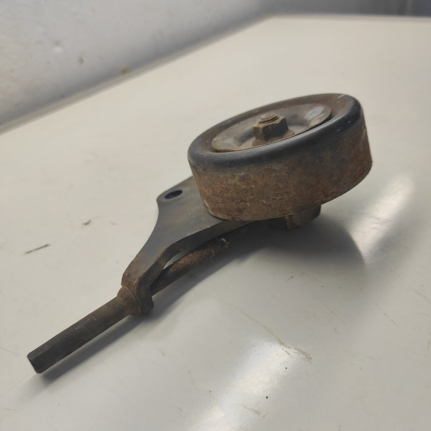 Polea Tensora Nissan Sentra B15 2001 2008