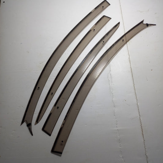 Embellecedor Ventana Mazda3