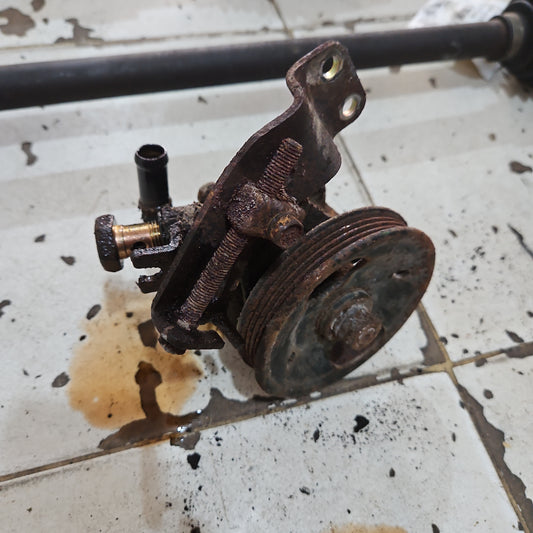 Bomba Direccion Hidraulica  Nissan Maxima Original