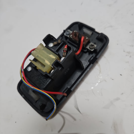 Lampara Maleta Toyota Yaris 2000 2005