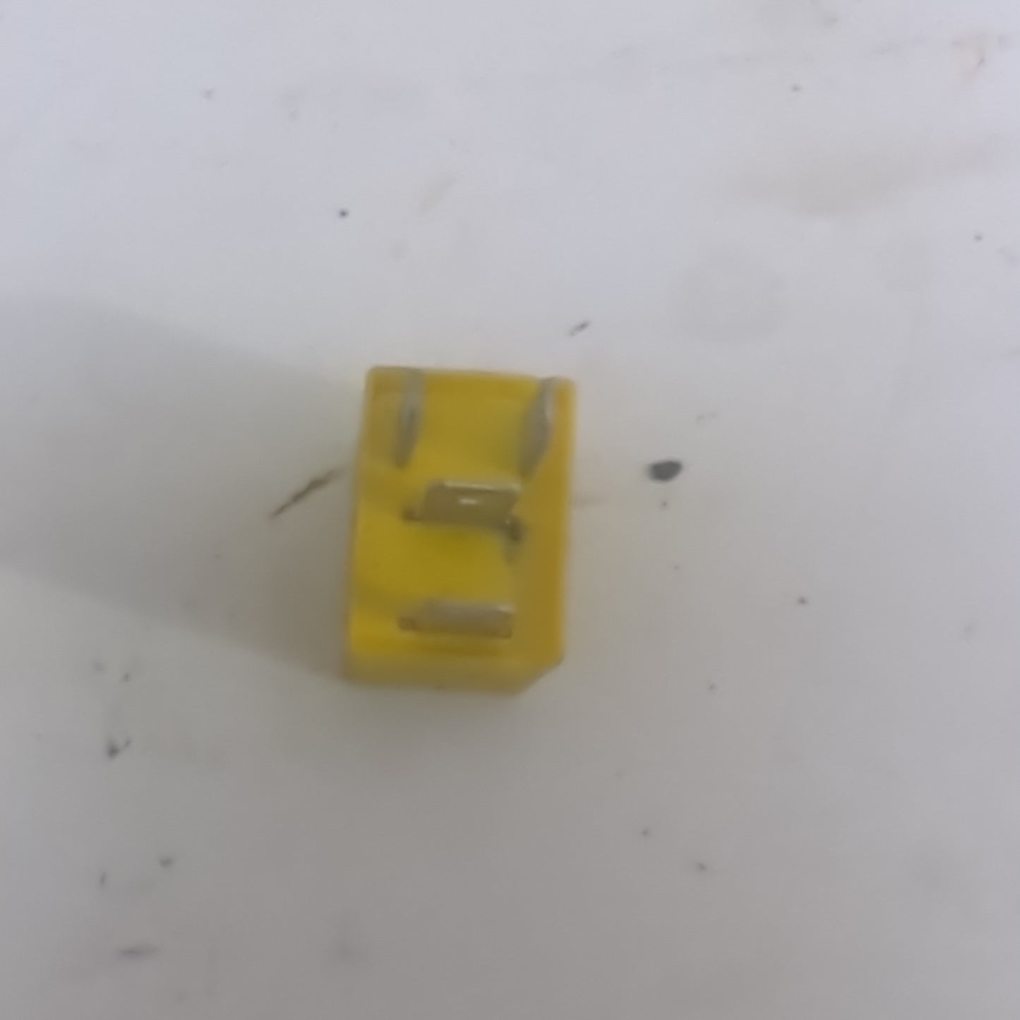 Rele Relay 4 Patas 12v 20amp Hyundai Deco (Amarillo)