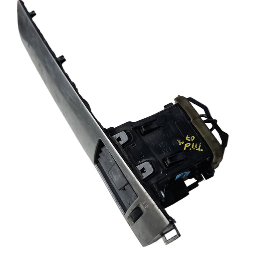 Rejilla Aire  Nissan Tiida Co-Piloto