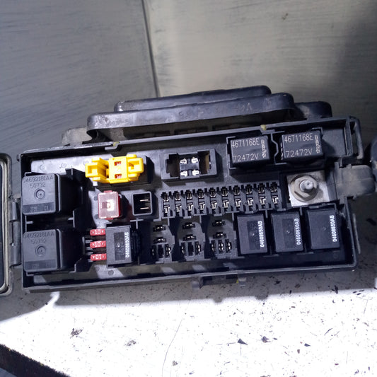 Fusilera Jeep Grand Cherokee 2005 2010 con Modulo FCM