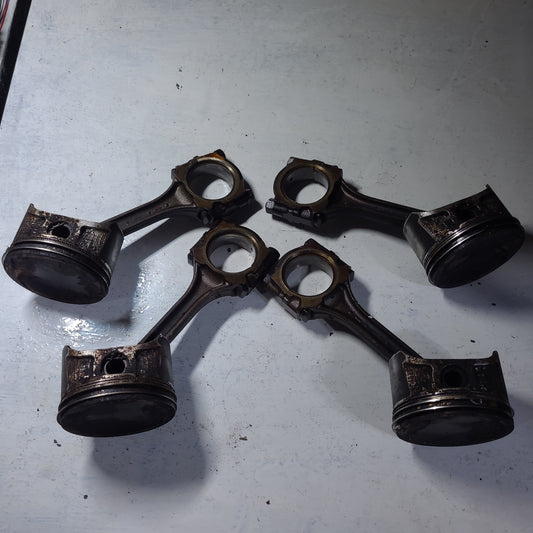 Juego Pistones Nissan Sentra B15 1.8 2001 2008 Estandar