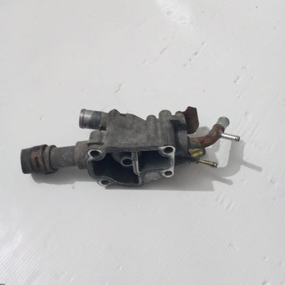 Toma De Agua con Termostato Nissan Sentra B15 1.8 2001 2008