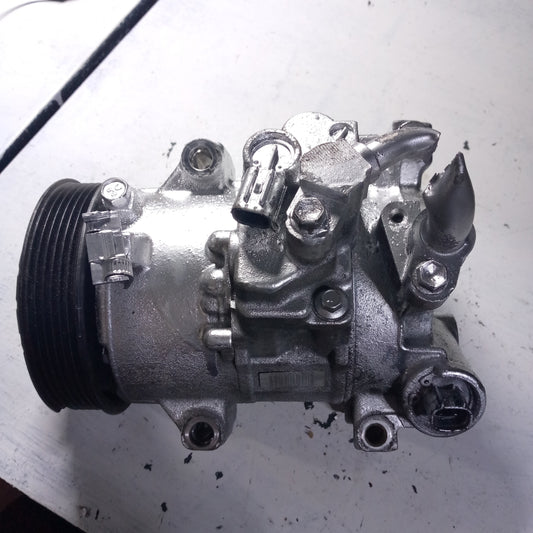 Compresor Corolla GLI 2008-2014