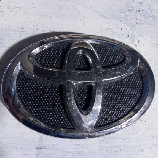 Emblema Parrilla Frontal Toyota Camry 2007