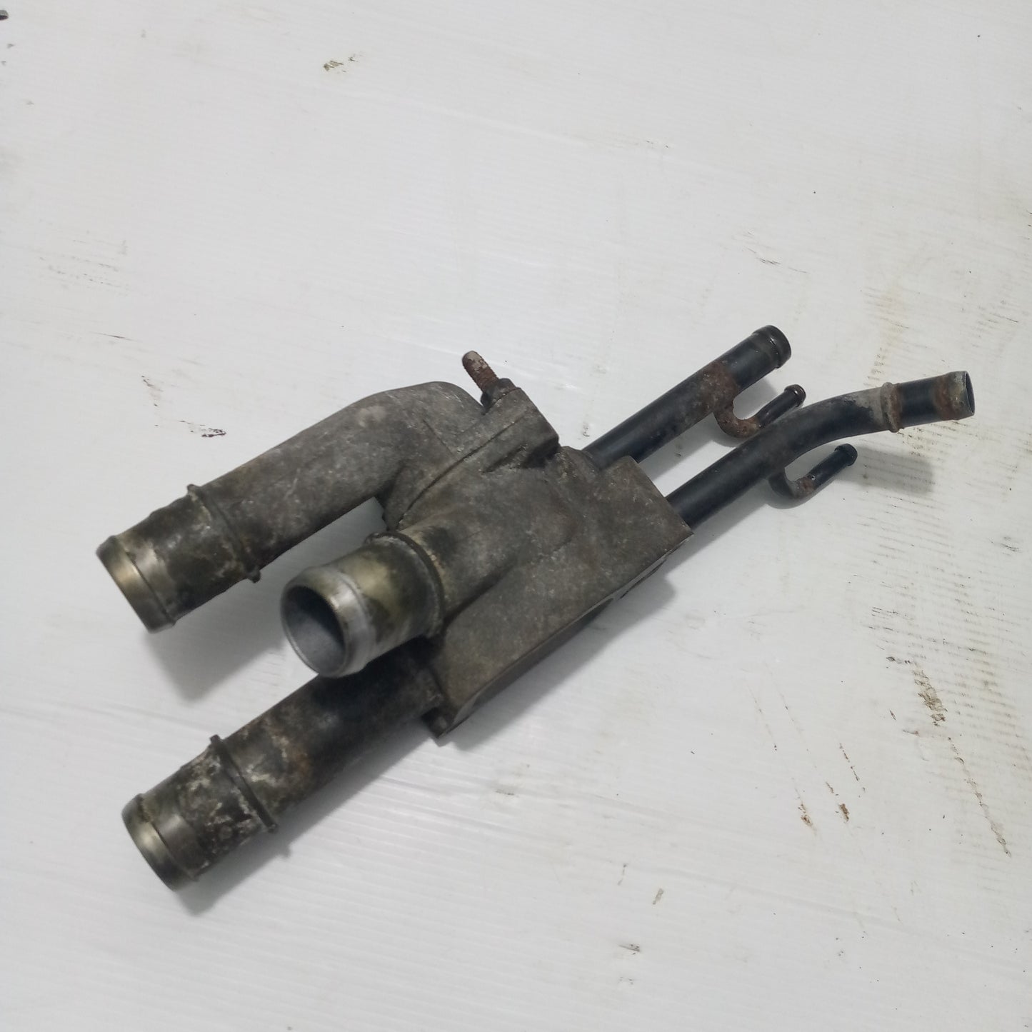 Toma Agua Hyundai Tucson Elantra Sportage 2.0