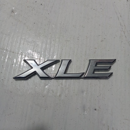 Emblema XLE Toyota Corolla Camry Yaris Rav4