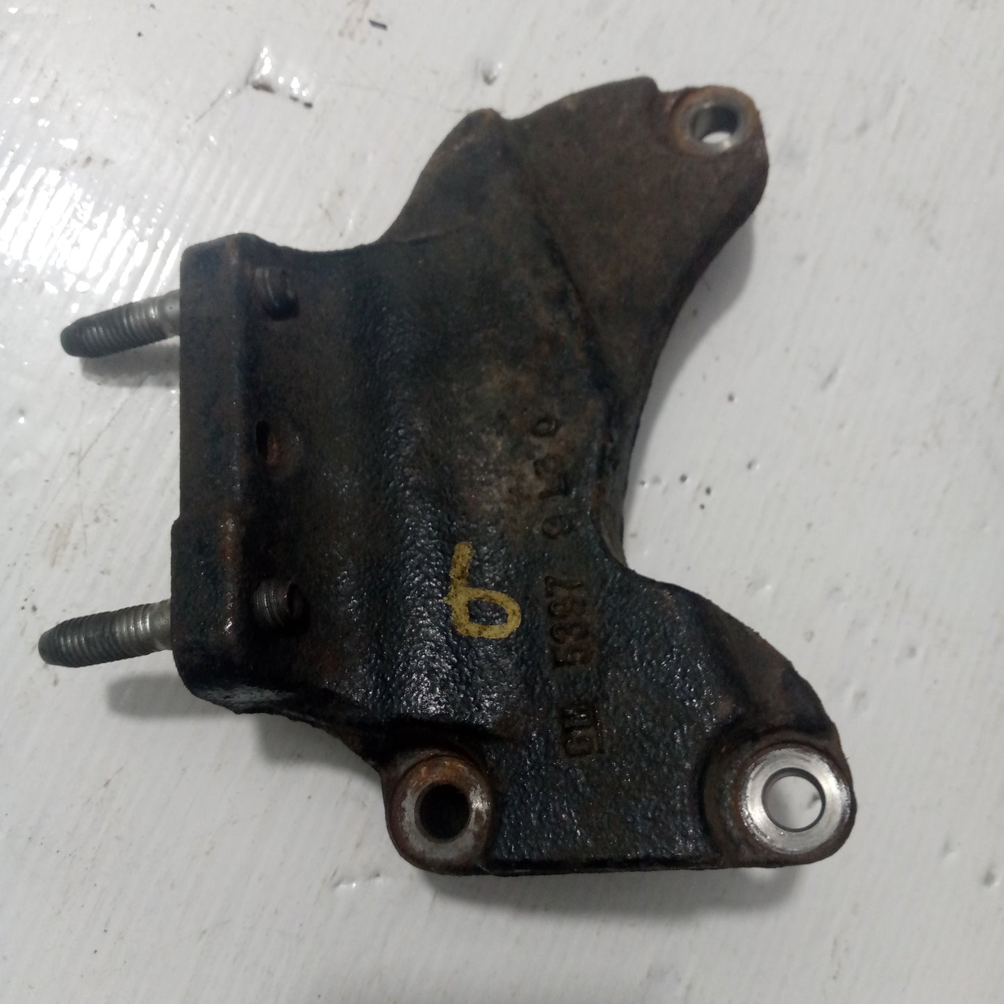 Base Soporte Motor Chevrolet Cruze 1.6 1.8
