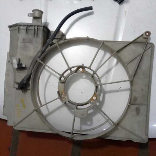 Carcasa Electro Toyota Yaris 2005 con Reservorio