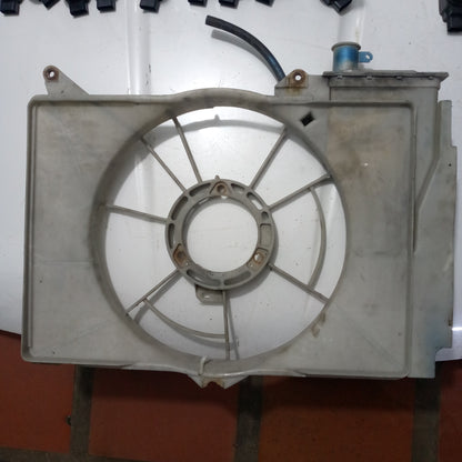 Carcasa Electro Toyota Yaris 2005 con Reservorio