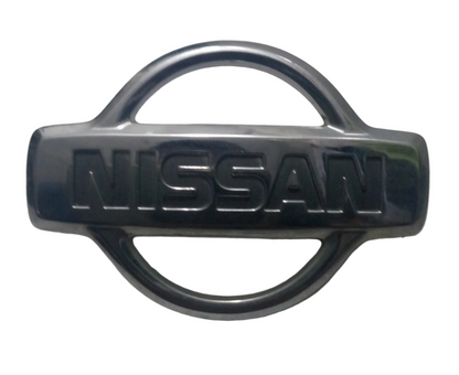 Emblema Puerta Trasera Nissan Pathfinder 99 01