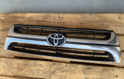 Parrilla Delantera Frontal Toyota 4Runner 1999 2002