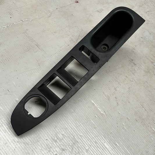 Embellecedor Mando Vidrio Ford Fusion