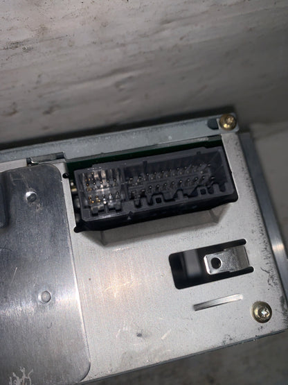 Radio Jeep Liberty KJ 2003 2006