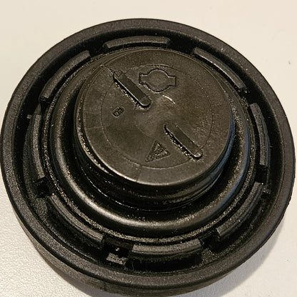 Tapa Aceite Nissan Sentra B15 Almera